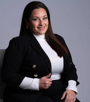 Portrait of Isamac Torres-Figueroa, Realtor.